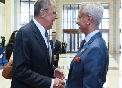 Jaishankar, Russian counterpart Lavrov meet in Laos on sidelines of ASEAN meetings