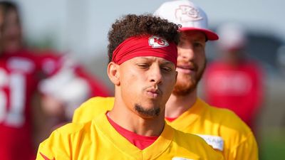 Patrick Mahomes Responds to Raiders Using a 'Kermit the Frog' Puppet of Him