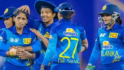 Sri Lanka edge out Pakistan by 3 wickets, to face India in women's Asia Cup final