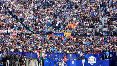 How Many Fans Are There At Le Golf National For The Olympic Games?