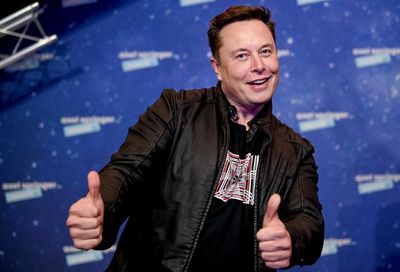 Elon Musk’s 20-year-old estranged daughter responded to his rant about her