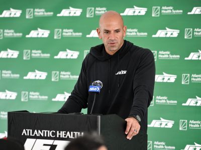With expectations high, New York Jets head coach Robert Saleh focused on each day