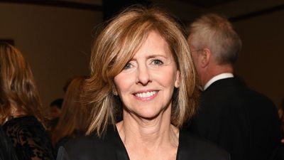 Nancy Meyers uses simple accessories to stage her entryway – designers say it enhances the appeal and functionality of her home