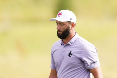 Jon Rahm has lengthy staredown with rowdy fans at LIV Golf UK 2024