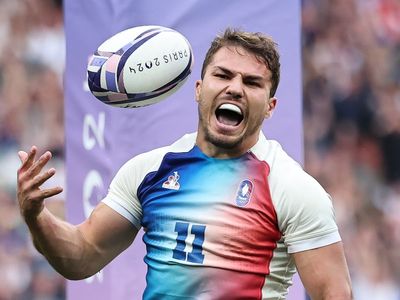 Antoine Dupont leads France to rugby sevens Olympic gold