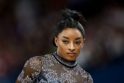 Simone Biles sparks injury concern after fall in Olympic qualifying