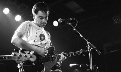 Martin Phillipps, founder of New Zealand rock band the Chills, dies at  61