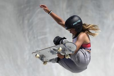 Teenagers Dominate Women's Street Skateboarding Final In Paris