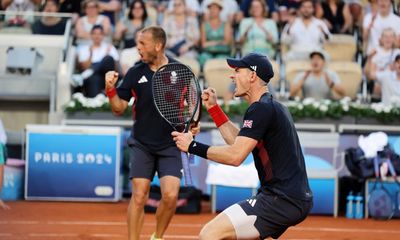 Murray saves five match points to keep career alive in Olympic doubles