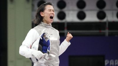 Lee Kiefer Celebrates Back-to-Back Gold Medals in Historic Day for U.S. Fencing