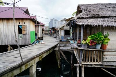 Indonesia's Sea Nomads Turn To Jobs On Land