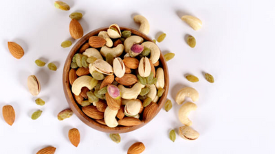 How to eat dry fruits for weight loss? (No, it's not just by soaking them)