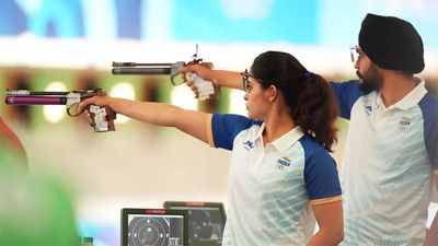 Paris Olympics: Manu Bhaker and Sarabjot Singh qualify for bronze-medal match in mixed team air pistol event