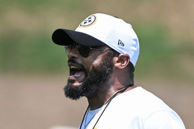 Steelers HC Mike Tomlin called ‘nitwit’ for Russell Wilson injury