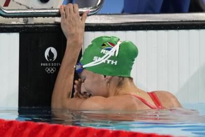 Tatjana Smith Wins Back-To-Back Gold In 100M Breaststroke