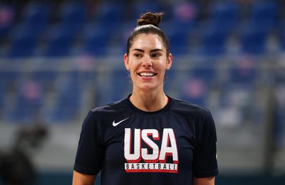 Kelsey Plum hysterically found a nearby camera after a foul during Team USA’s win over Japan