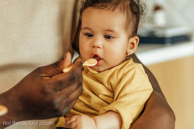 Man Finds A Hack To Make Picky Baby Eat Food, Mom Loses It