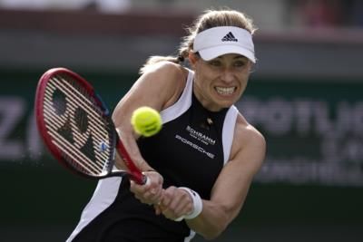 Angelique Kerber Advances To Quarterfinals In Paris, Extends Farewell Tour