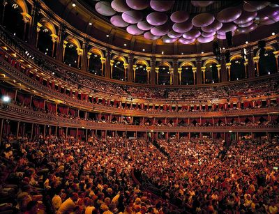 BBC Proms festival goers faint in sweltering Royal Albert Hall