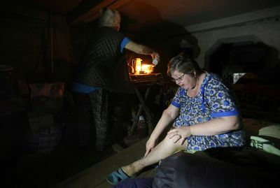 As Russia Punches Forward, Ukraine's Toretsk Living In 'Hell'