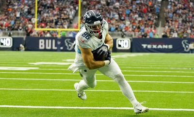 Former Titans’ TE Anthony Firkser signs with Jets