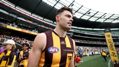 Irishman Conor Nash to fly with the Hawks until 2029