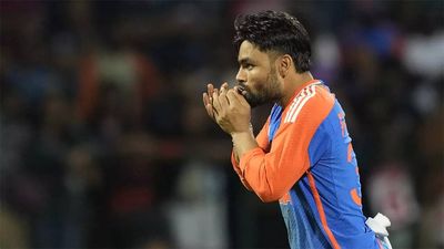 Rinku Singh named India's 'fielder of the series' in T20I triumph over Sri Lanka - Watch