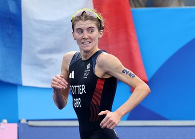Beth Potter relieved to have toughed it out for a triathlon bronze medal