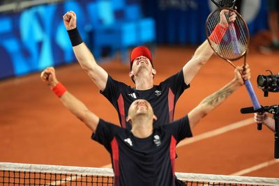 Andy Murray and Dan Evans perform another astonishing great escape in Paris