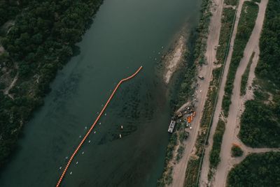 Texas officials celebrate as court allows floating river barrier to remain at the border