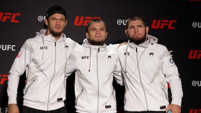 Khabib Nurmagomedov returns to corner cousin Umar at UFC on ABC 7