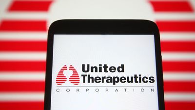 IBD 50's United Therapeutics Slumps From Its Record High On Mixed Quarter