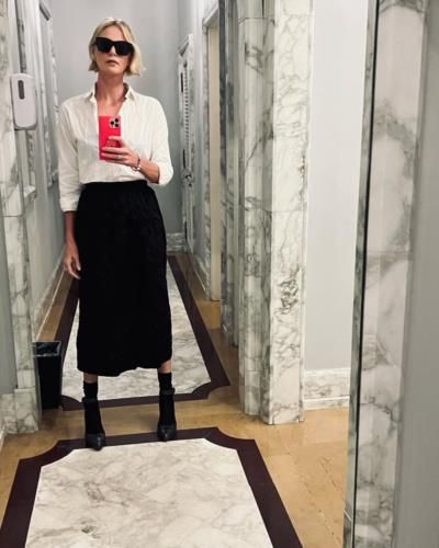 Charlize Theron Stuns In Stylish Mirror Selfie On Instagram