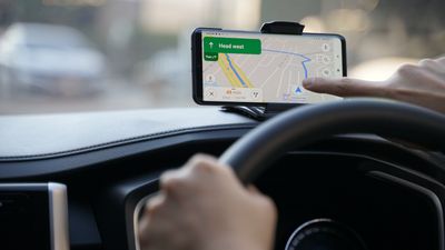 The new Google Maps and Waze updates should make finding parking and dodging traffic a whole lot easier