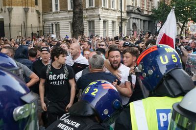 Far-right mob clash with police near Downing Street after previous Southport riot