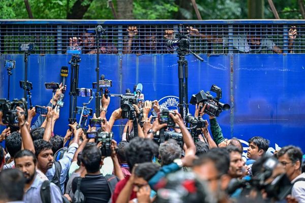 Bangladesh Police Release Student Leaders After Unrest