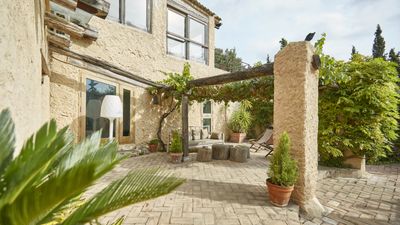 Mediterranean patio ideas – 5 inspiring ways to transport your outdoor living area to somewhere sunnier