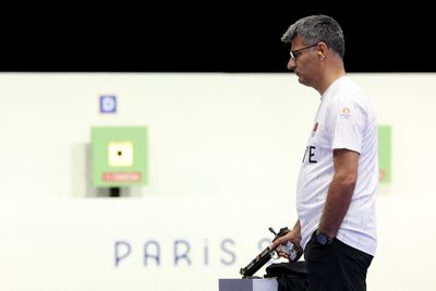 Meet Yusuf Dikec, the Turkish shooter at the Olympics who casually won silver without much equipment