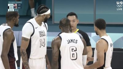 Funny Photo of Ref Talking to Angry U.S. Star Players During Win Led to Jokes