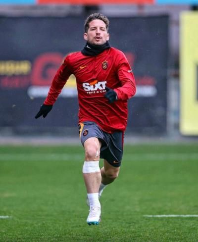 Dries Mertens: Speed And Dedication On The Soccer Field