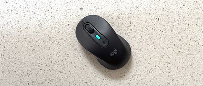 Logitech Signature AI Edition M750: ChatGPT is just a tap away