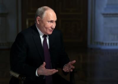 WSJ Reporter Requests Interview With Russian President In Exit Paperwork