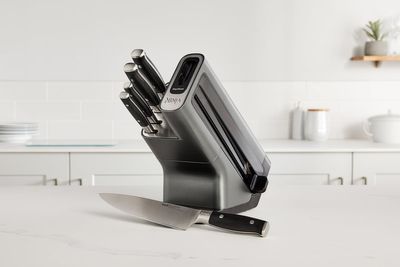 Ninja StaySharp Knife Block Review: can an integrated sharpener save time and money?