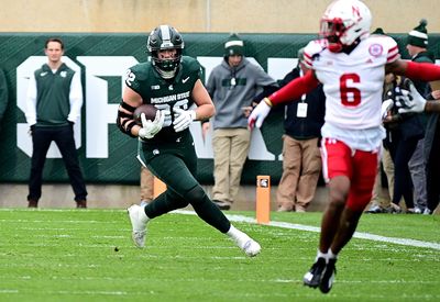 Michigan State football offensive coordinator Brian Lindgren raves about tight end