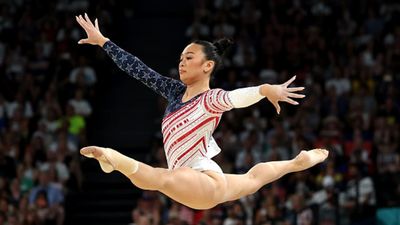 Suni Lee's Bronze-Medal Clinching Floor Routine Exuded Pure Joy, and Fans Loved It