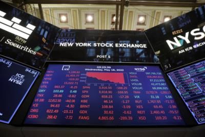 Stock Market Reacts To Concerns Over Fed Rate Cut