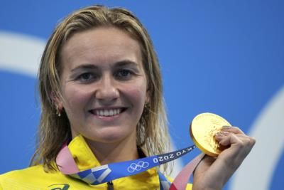 Australia Sets New Olympic Record In Women's 4X200m Freestyle Relay