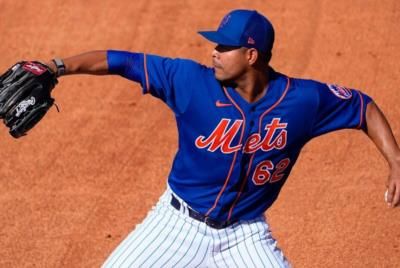 José Quintana Demonstrates Intense Focus And Athleticism On The Mound