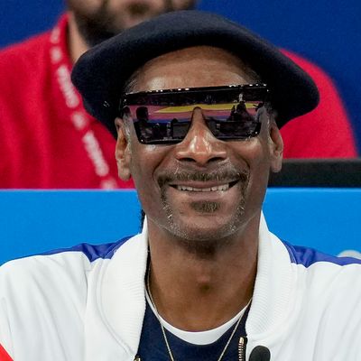 Snoop Dogg Says the Late Queen Elizabeth “Was a Fan” of His