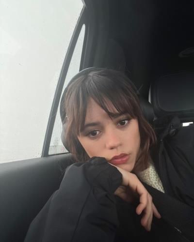 Jenna Ortega's Casual Car Selfie: Modern Spontaneity Captured